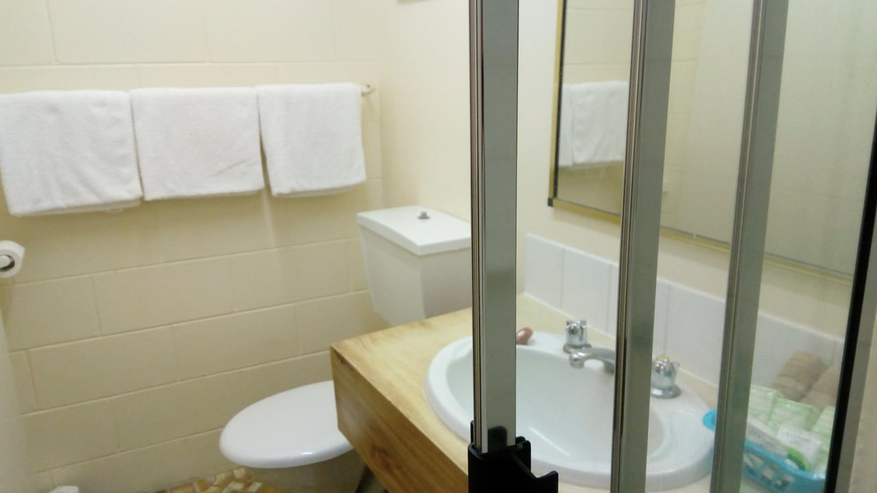 The Islands Inn Motel Airlie Beach Extérieur photo